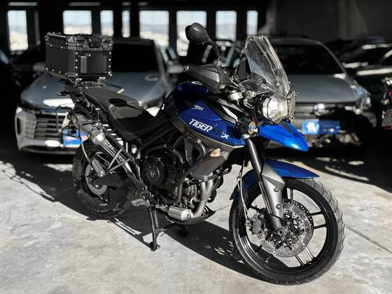 TRIUMPH TIGER 800 XRX TRIUMPH TIGER 800 XRX